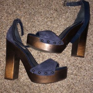 Steve Madden size 7 chunky navy wood heels